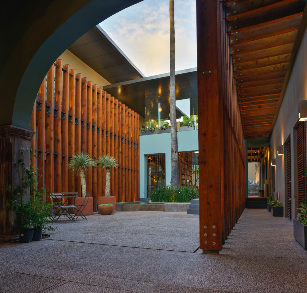 Hotel Criol Querétaro Exteriér fotografie Interior of the hotel